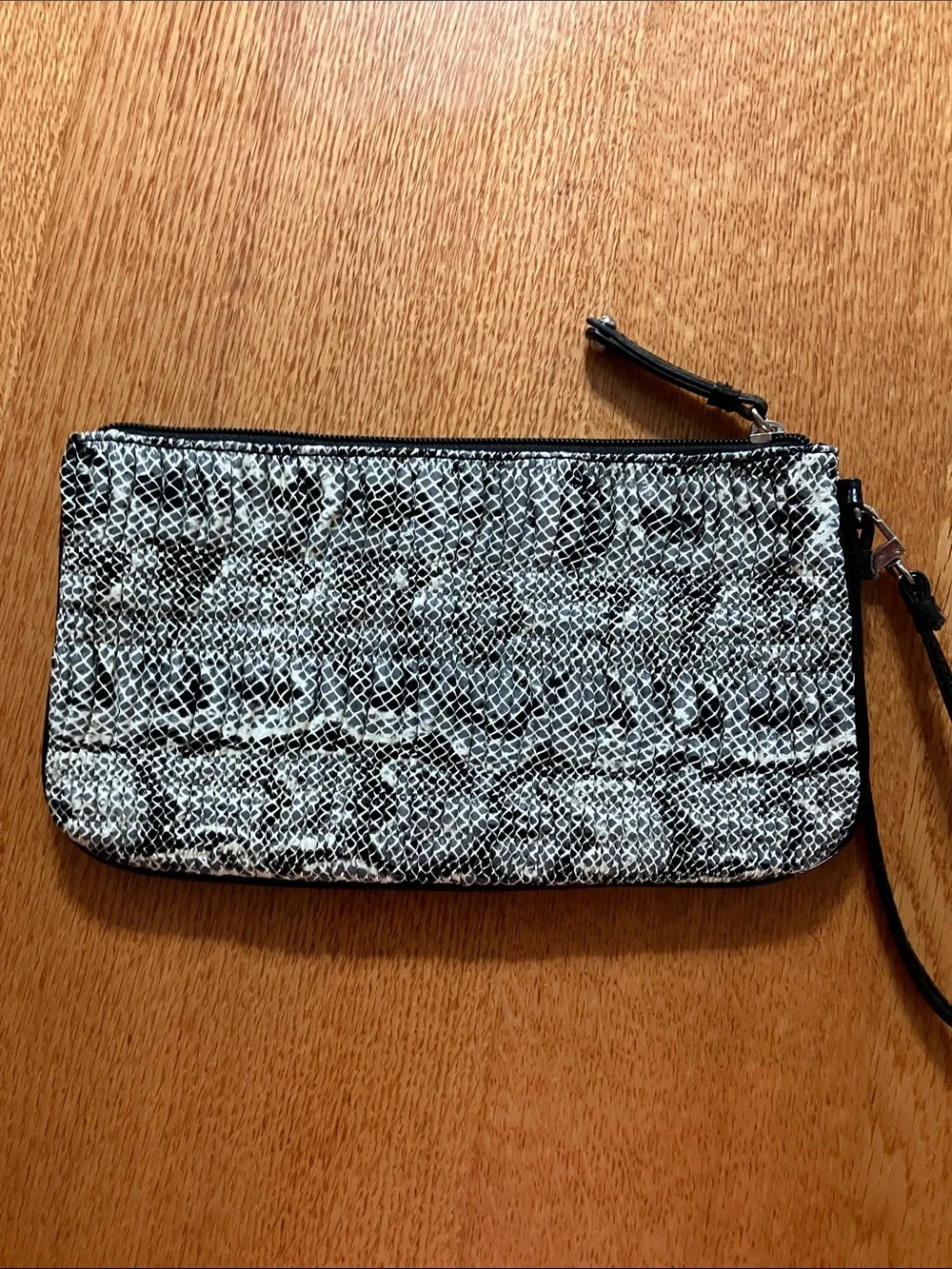 NINE WEST SNAKE SKIN WRISTLET EXCELLENT CONDITION USED ONCE